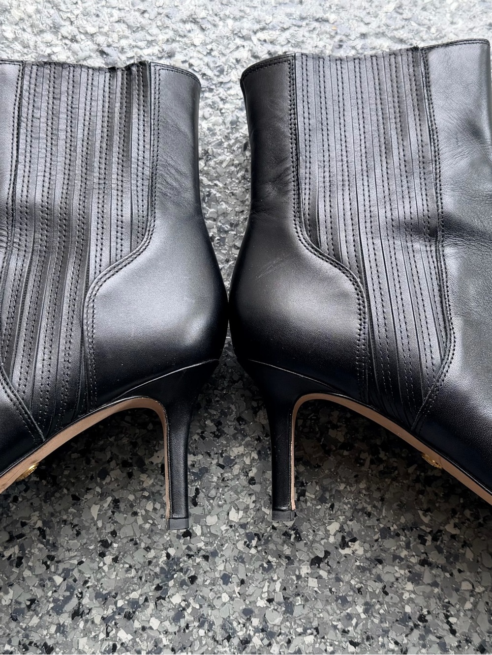 😎 Veronica Beard Black Leather Ankle Booties with Slim Heel